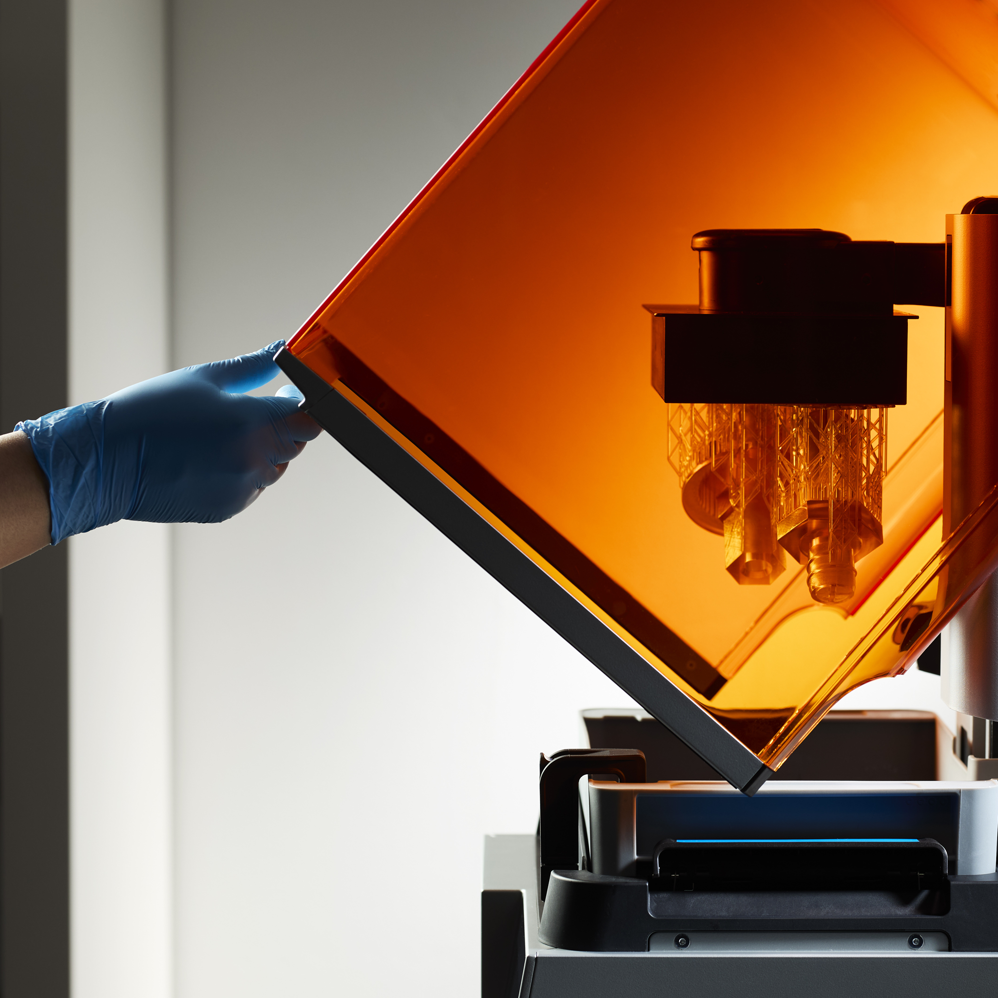 Hand Lifting Protective Cover of Formlabs Form 4 3D Printer